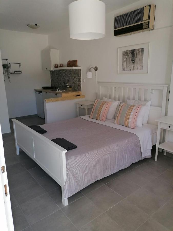 Poros Town Studios Margaret, Poros Island מראה חיצוני תמונה